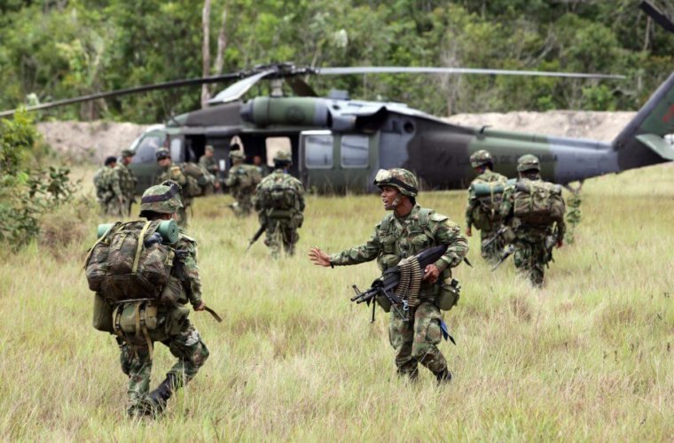 Un soldado muerto y otros tres heridos por atentado en Colombia Un soldado muerto y otros tres heridos por atentado en Colombia