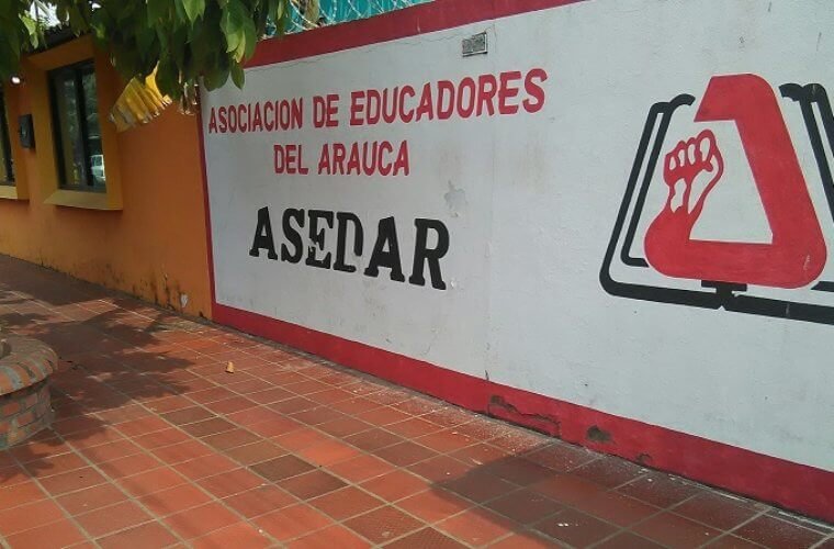 Recorte presupuestal para financiar los programas de alimentación y transporte escolar propiciara la deserción en el Departamento. Afirmó ASEDAR.