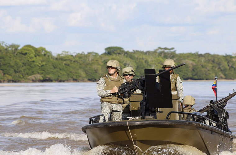 Armada Nacional garantiza patrullajes permanentes sobre el Rio Arauca acatando la medida presidencial por el Covid-19.